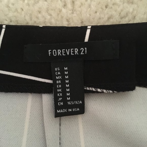 Grid print mini-skirt - Picture 3 of 3